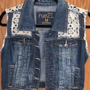Crop denim vest